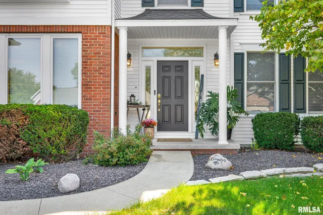 $449,900 | 530 Goodsill Drive, East Galesburg, IL 61430