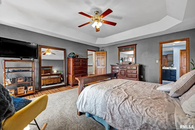 $449,900 | 530 Goodsill Drive, East Galesburg, IL 61430