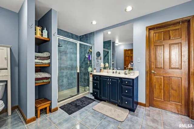 $449,900 | 530 Goodsill Drive, East Galesburg, IL 61430