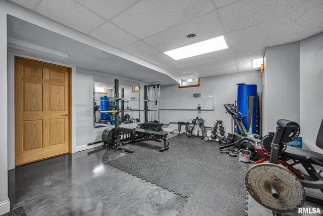 $449,900 | 530 Goodsill Drive, East Galesburg, IL 61430