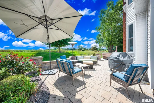 $449,900 | 530 Goodsill Drive, East Galesburg, IL 61430