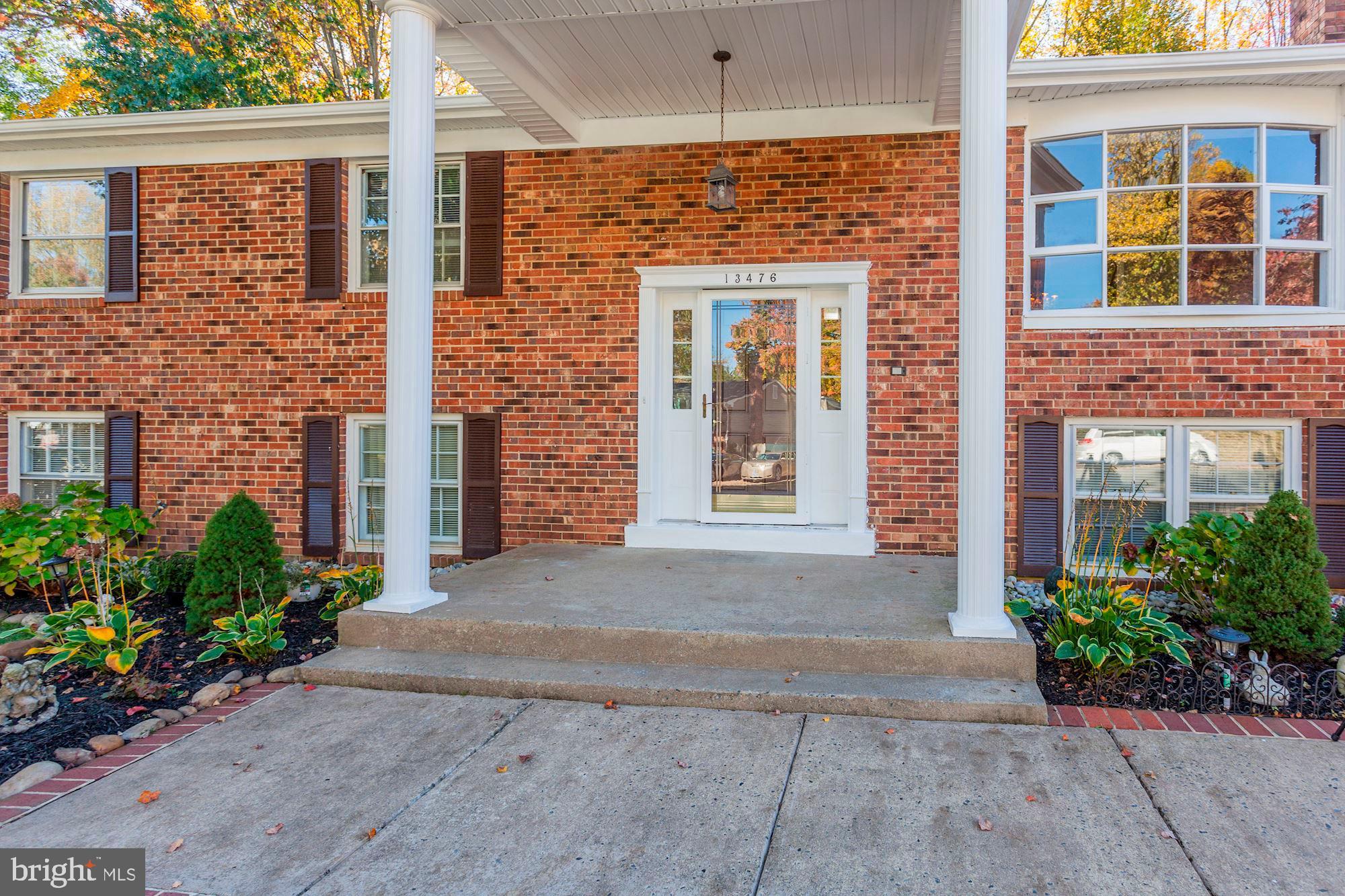 13476 Keytone Road Woodbridge, VA 22193 - Photo 3 of 64 Gallery Image 3
