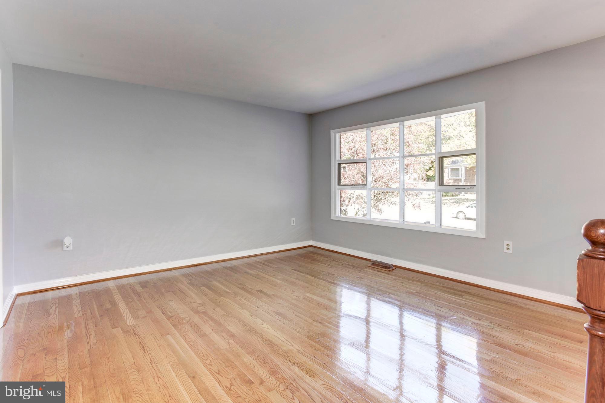 13476 Keytone Road Woodbridge, VA 22193 - Photo 6 of 64 Gallery Image 6