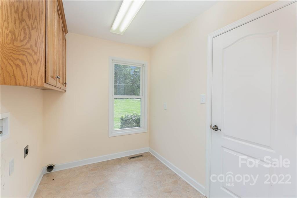 166 Wiggins Road Mooresville, NC 28115 - Photo 14 of 19 Gallery Image 14