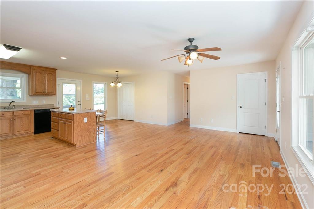 166 Wiggins Road Mooresville, NC 28115 - Photo 7 of 19 Gallery Image 7