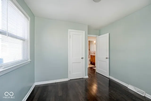 $199,900 | 5085 Kingsley Drive, Indianapolis, IN 46205