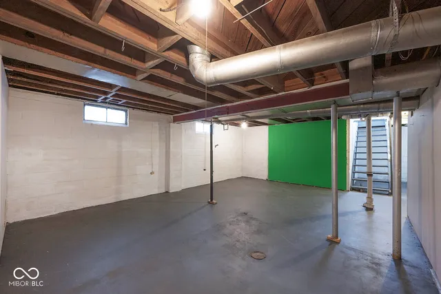 $199,900 | 5085 Kingsley Drive, Indianapolis, IN 46205