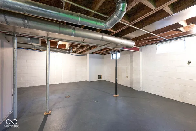 $199,900 | 5085 Kingsley Drive, Indianapolis, IN 46205