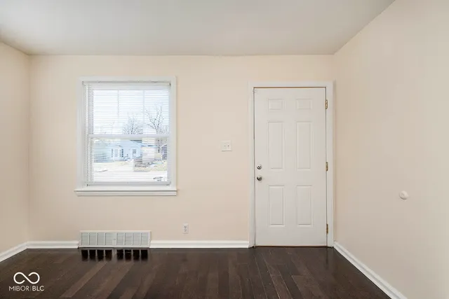 $199,900 | 5085 Kingsley Drive, Indianapolis, IN 46205