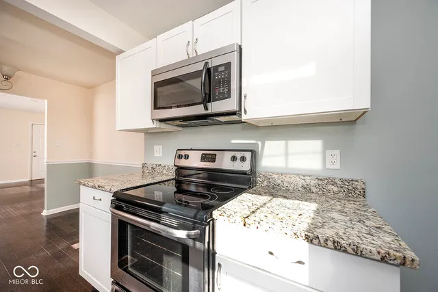 $199,900 | 5085 Kingsley Drive, Indianapolis, IN 46205