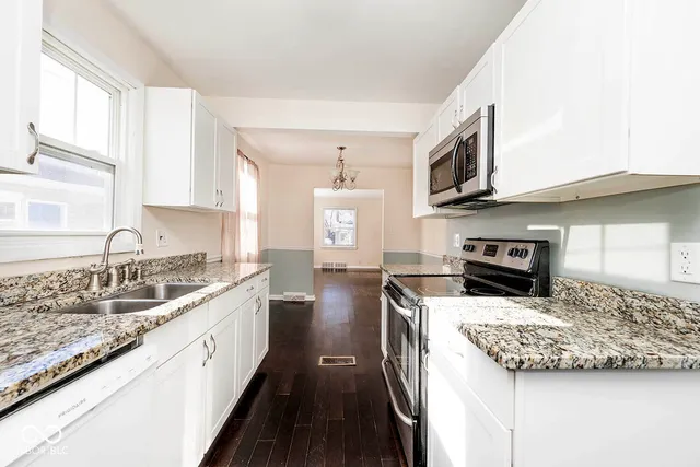 $199,900 | 5085 Kingsley Drive, Indianapolis, IN 46205