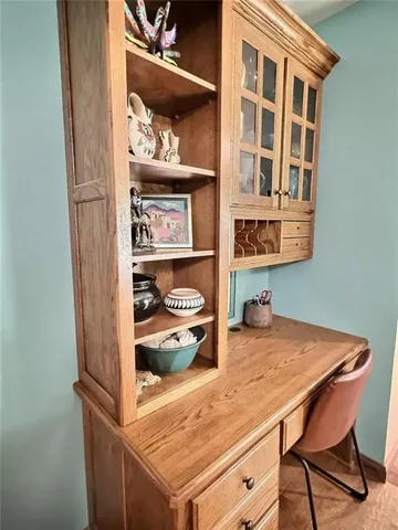 $470,000 | 1811 West Village Lane, Springfield, MO 65807