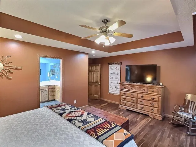 $470,000 | 1811 West Village Lane, Springfield, MO 65807