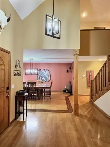 $470,000 | 1811 West Village Lane, Springfield, MO 65807