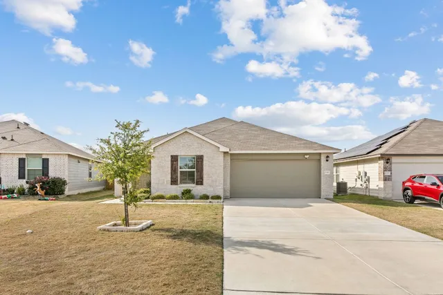 $1,550 | 141 Hammond Court, Jarrell, TX 76537