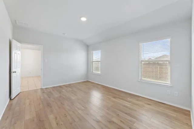 $1,550 | 141 Hammond Court, Jarrell, TX 76537