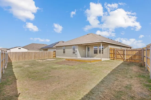 $1,550 | 141 Hammond Court, Jarrell, TX 76537