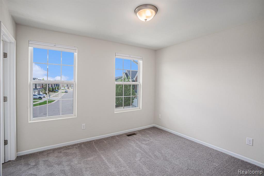 24727 Ivy Road Novi, MI 48375 - Photo 22 of 26