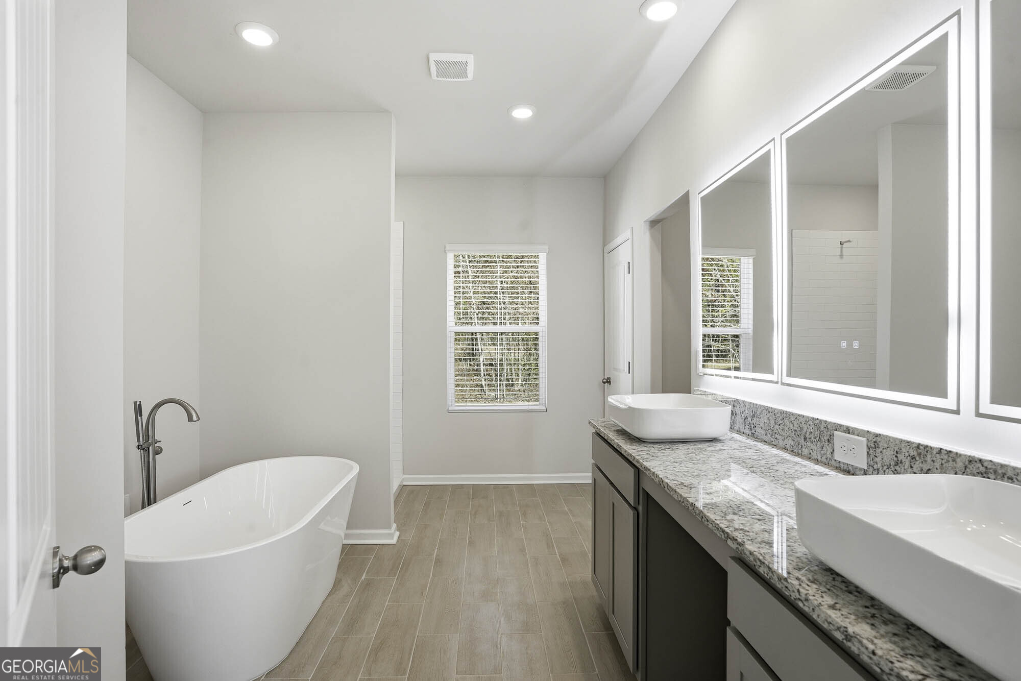 135 Post Oak Drive Jackson, GA 30233 - Photo 13 of 31