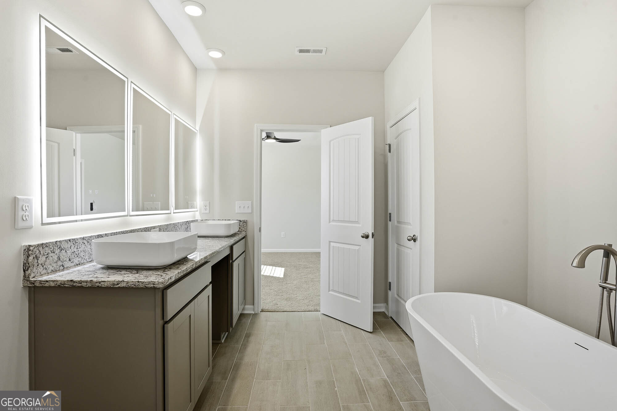 135 Post Oak Drive Jackson, GA 30233 - Photo 14 of 31