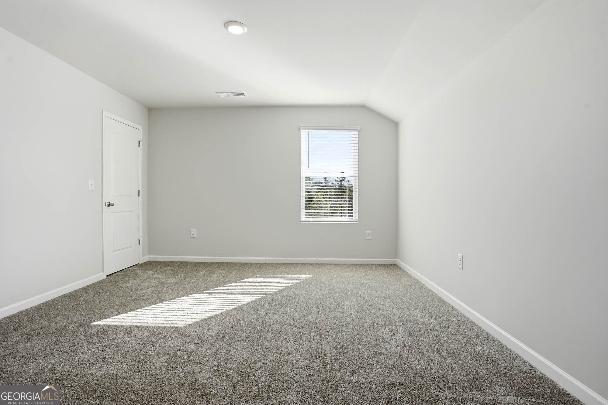 135 Post Oak Drive Jackson, GA 30233 - Photo 18 of 31