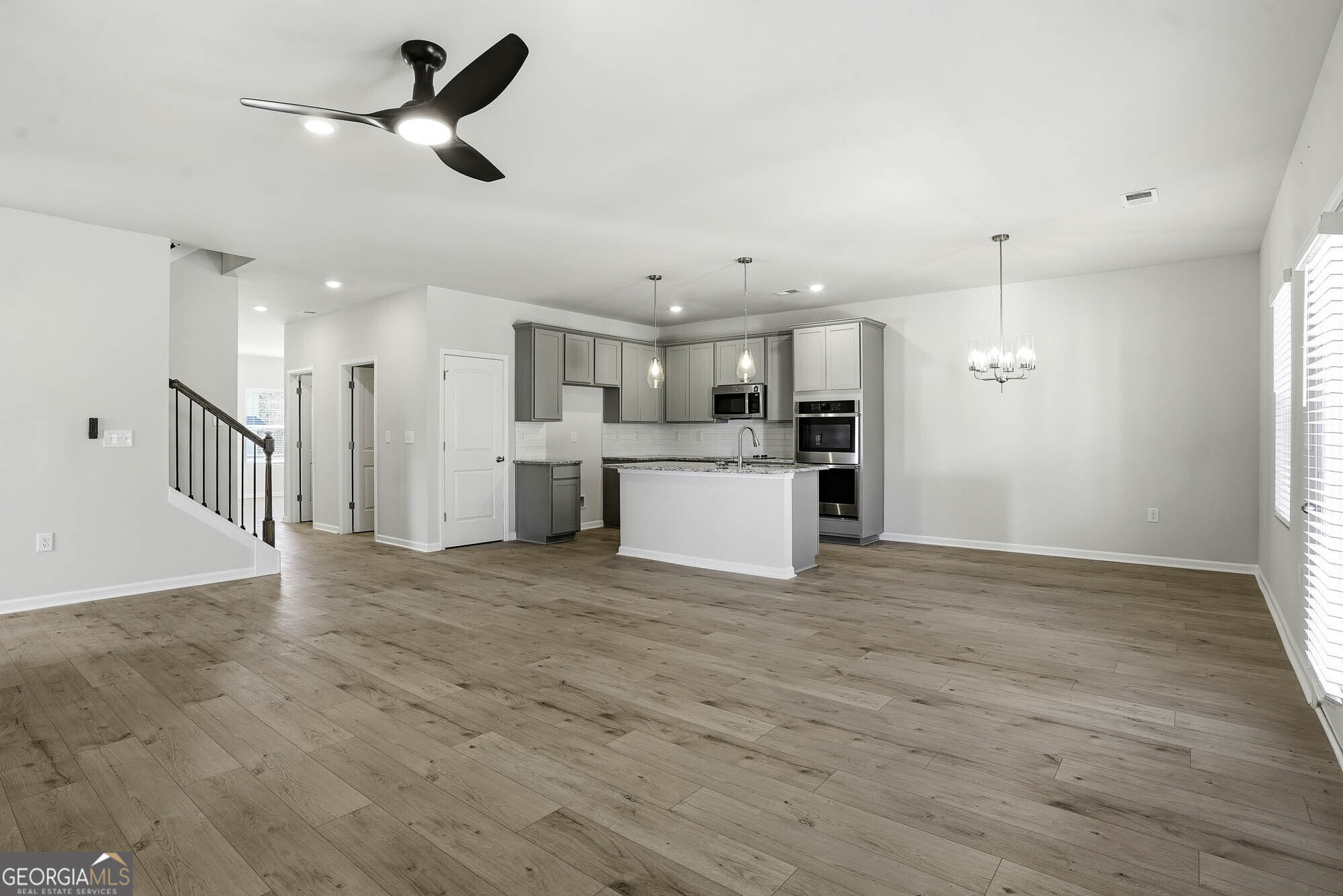 135 Post Oak Drive Jackson, GA 30233 - Photo 7 of 31