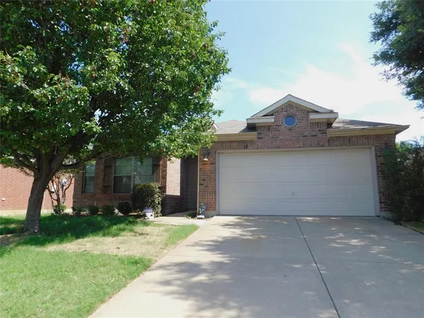 $1,895 | 8613 Sagebrush Trail, Cross Roads, TX 76227