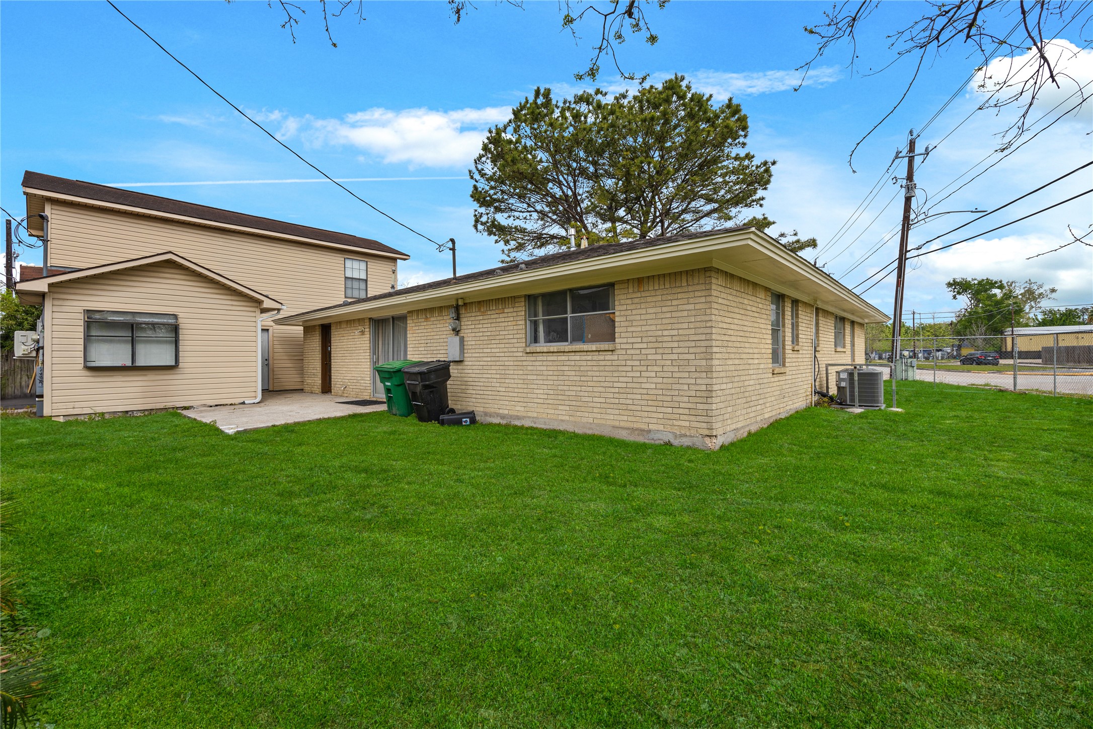 70 Annette Lane Houston, TX 77076 - Photo 18 of 19