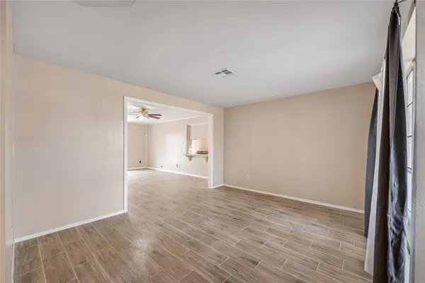 $1,800 | 70 Annette Lane, Houston, TX 77076