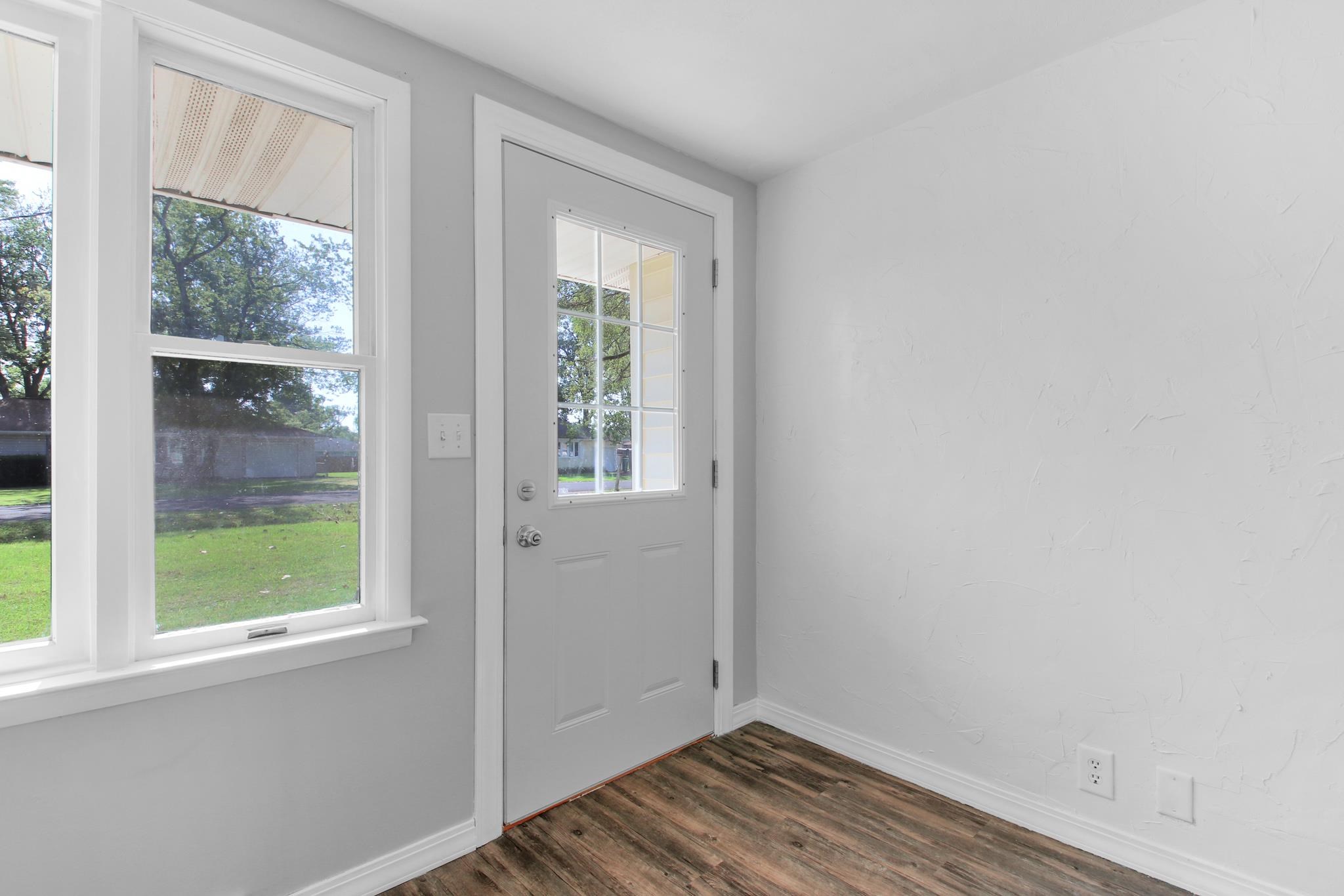 113 Sherwood Park Road Washington, IL 61571 - Photo 23 of 36 Gallery Image 23