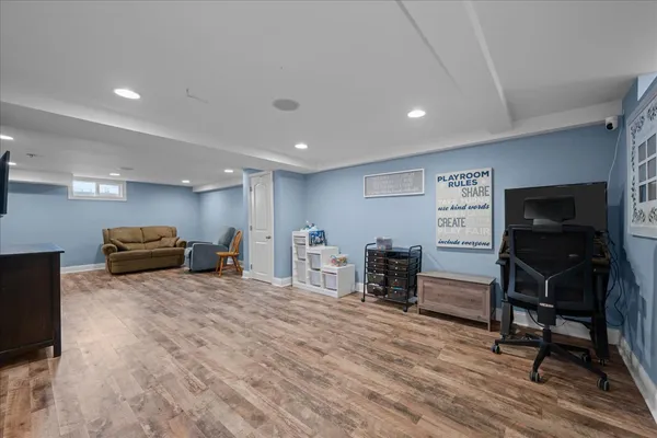 $395,000 | 612 Illinois Street, Geneva, IL 60134