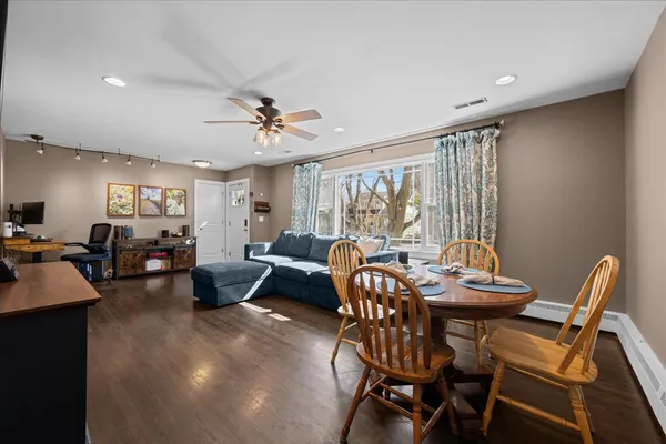 $395,000 | 612 Illinois Street, Geneva, IL 60134