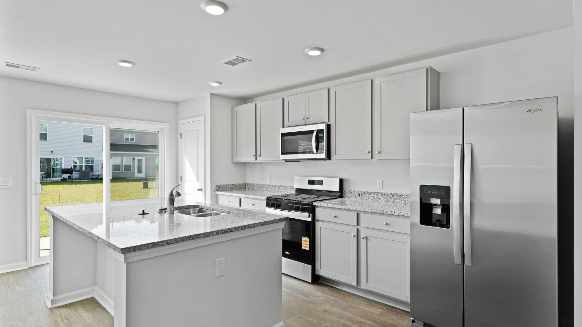 633 Pleasant Grv Way Summerville, SC 29486 - Photo 14 of 31 22-web-or-mls-550A8303