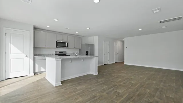 $323,690 | 633 Pleasant Grv Way, Summerville, SC 29486