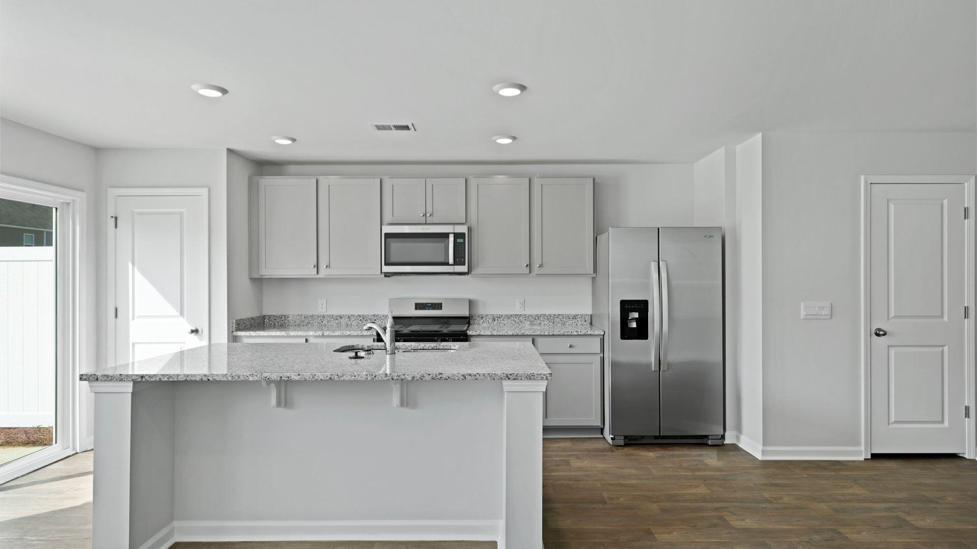633 Pleasant Grv Way Summerville, SC 29486 - Photo 3 of 31 21-web-or-mls-550A8293