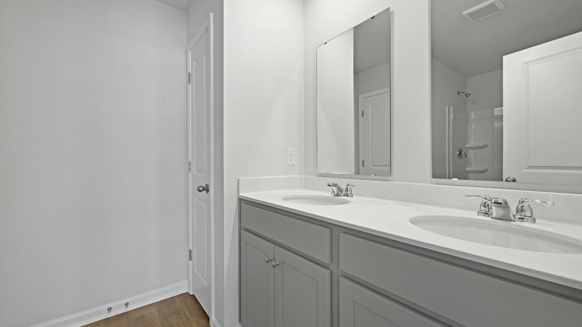 633 Pleasant Grv Way Summerville, SC 29486 - Photo 6 of 31 31-web-or-mls-550A8353
