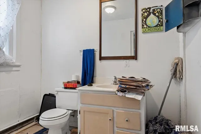 $176,900 | 922-924 North 4th Street, Springfield, IL 62702