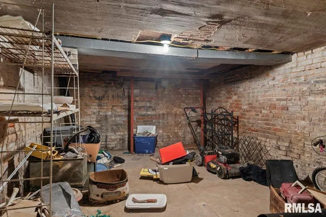 $176,900 | 922-924 North 4th Street, Springfield, IL 62702