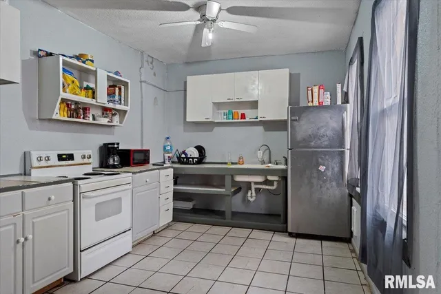 $176,900 | 922-924 North 4th Street, Springfield, IL 62702