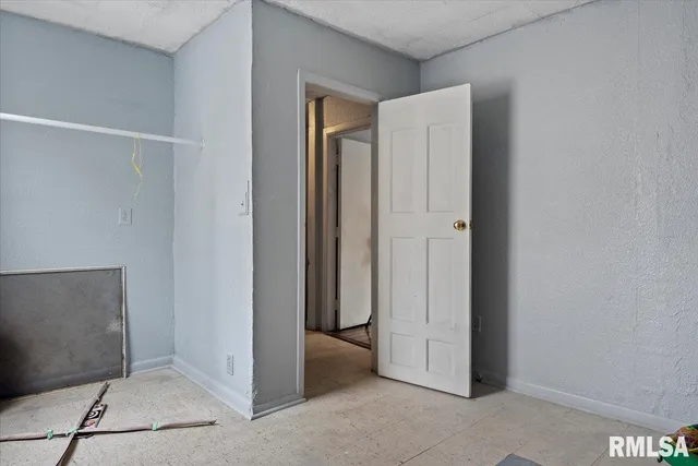 $176,900 | 922-924 North 4th Street, Springfield, IL 62702