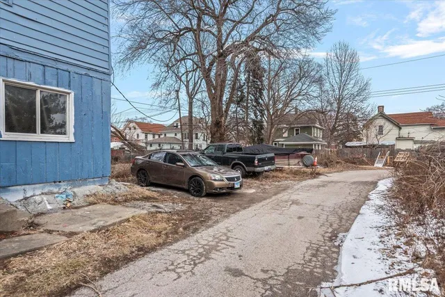 $176,900 | 922-924 North 4th Street, Springfield, IL 62702