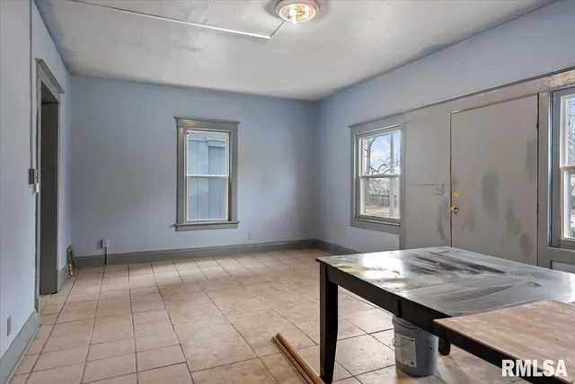 $176,900 | 922-924 North 4th Street, Springfield, IL 62702