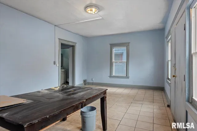 $176,900 | 922-924 North 4th Street, Springfield, IL 62702