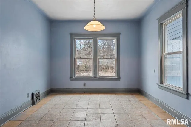 $176,900 | 922-924 North 4th Street, Springfield, IL 62702