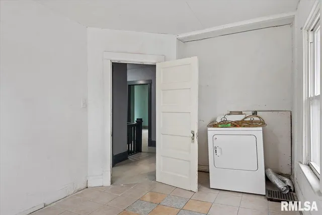 $176,900 | 922-924 North 4th Street, Springfield, IL 62702