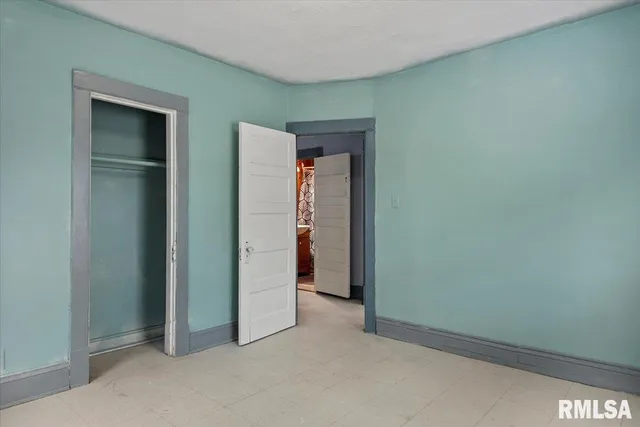 $176,900 | 922-924 North 4th Street, Springfield, IL 62702