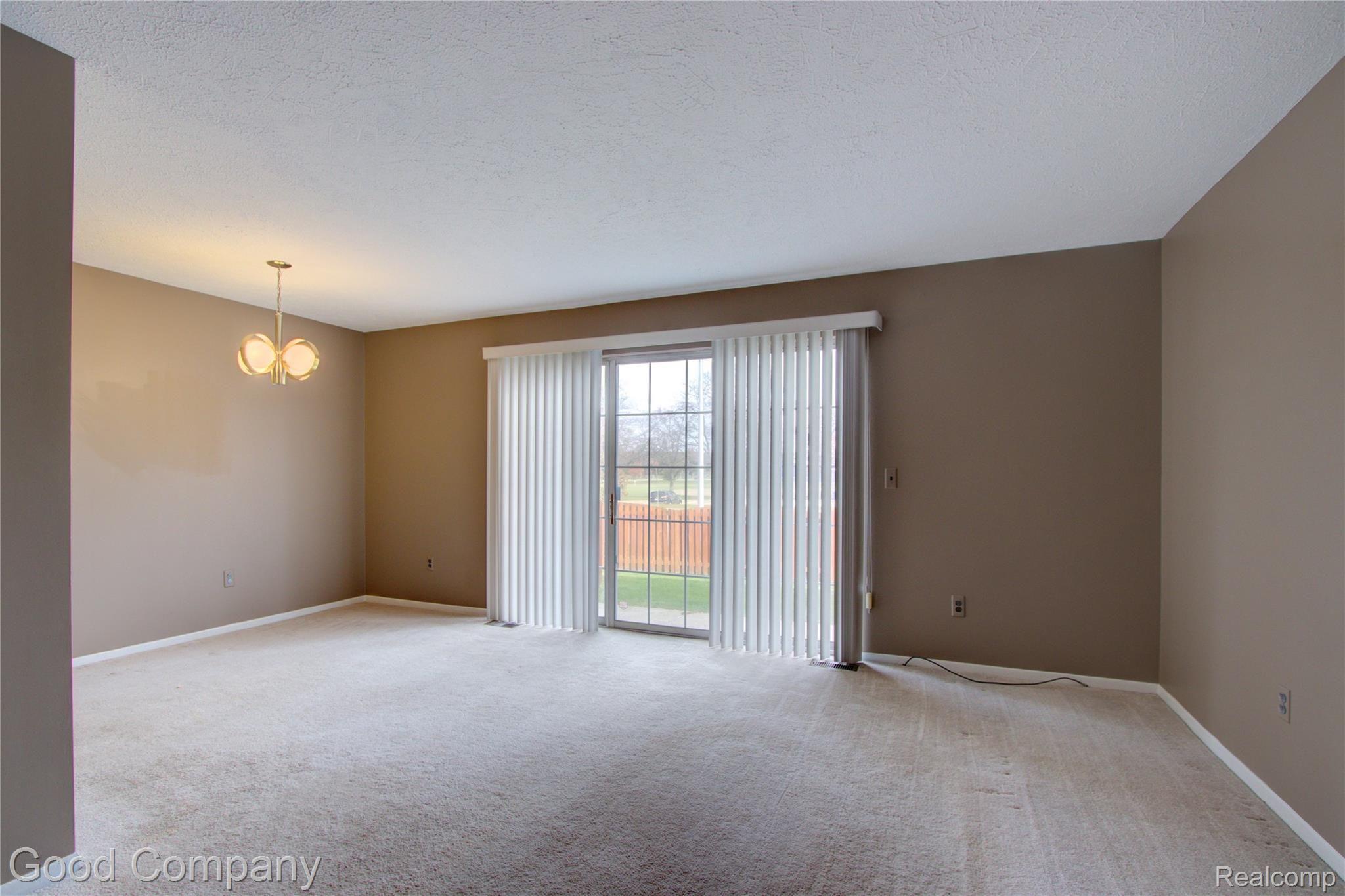 3507 Crooks Road Royal Oak, MI 48073 - Photo 4 of 43 3507 Crooks Rd. 4