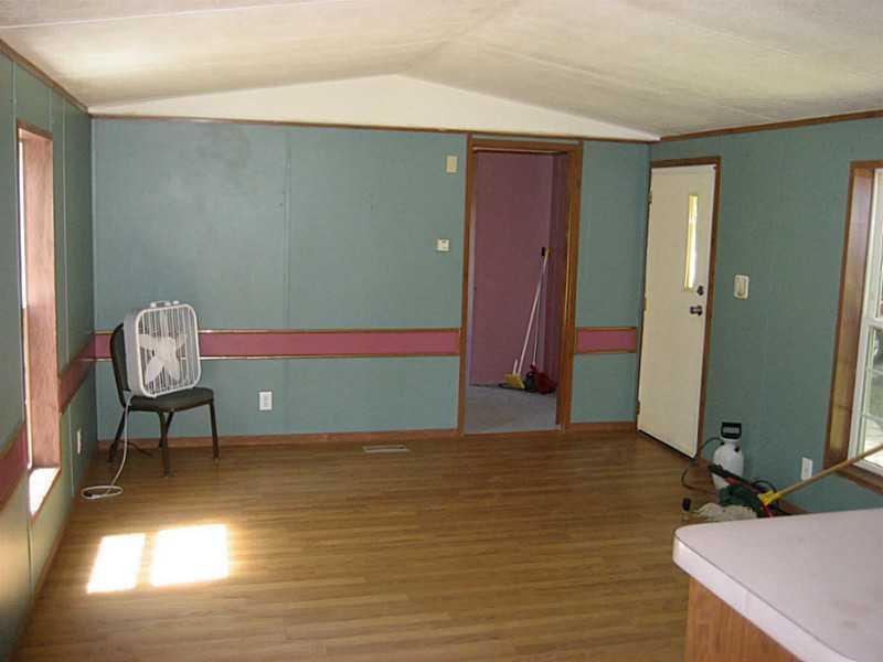 7 Old County Road Rockland, ME 04841 - Photo 17 of 21 Living Room.