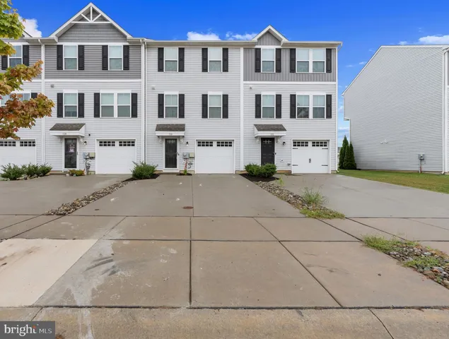 $2,375 | 130 Wye Oak Drive, Townsend, DE 19734