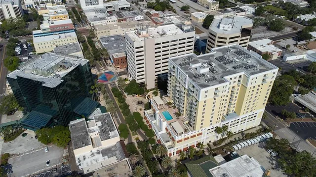 $2,695 | 628 Cleveland Street, Unit 1205, Clearwater, FL 33755